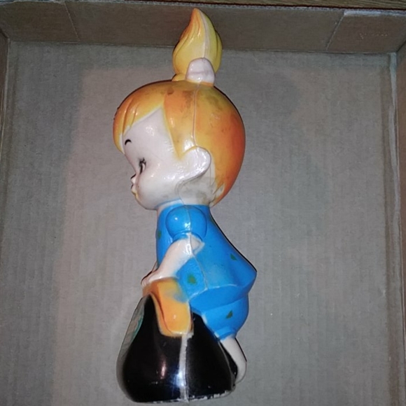 Hanna-Barbera Pebbles coin bank by Transogram - Picture 5 of 7